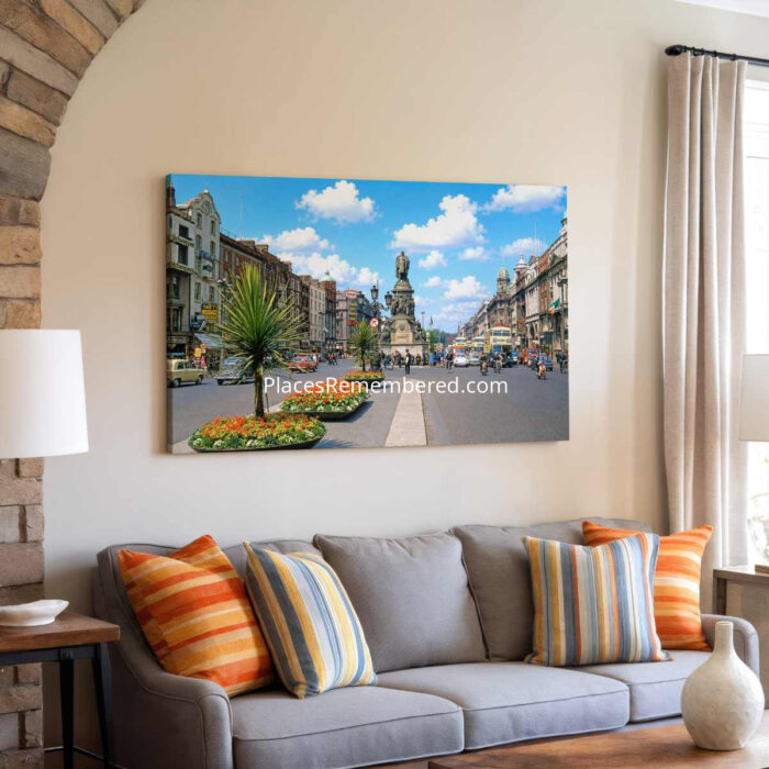 O'Connell Monument, Dublin 1960s - Canvas Print