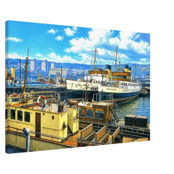 Queen Mary II and Duchess of Hamilton, Greenock, Scotland 1970s - Canvas Print d509edfd-2cfb-4870-8243-428fa1fc112b